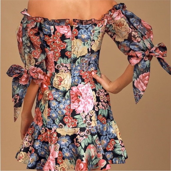 KEEPSAKE The Label Black Hydrangea
Runaway Off The Shoulder Mini
Dress Sz M (6) - Picture 3 of 11